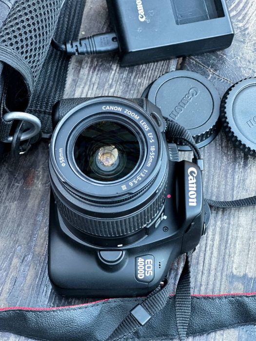 Фотоапарат Canon EOS 4000D Kit 18-55mm