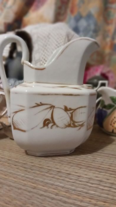 Продам вінтажні ,та антикварні молочними.