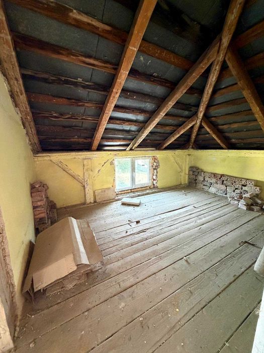 Продаж великої 2-х кімнатної квартири, під ремонт, у м. Борислав!