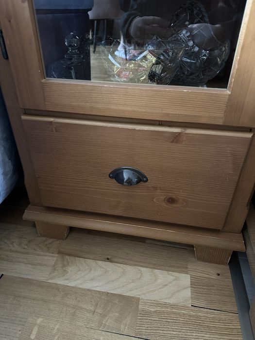 Komoda i Witryna Ikea Leksvik