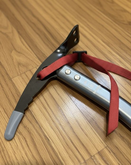 Czekan turystyczny w góry 65cm! Wspinaczka wysokogórska