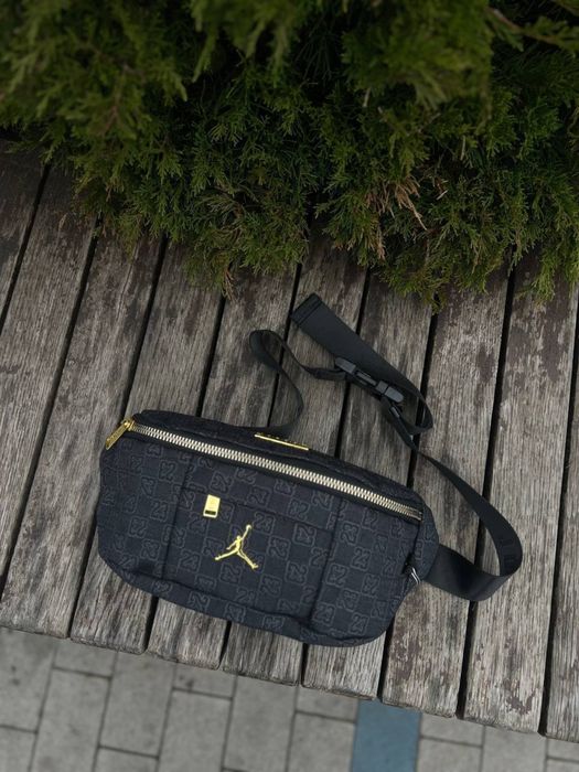 Мужская бананка Jordan 23