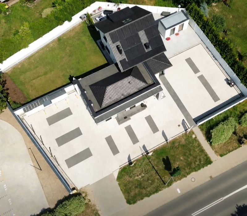 Powierzchnia dla firmy ok. 120 m² – Trakt Napoleoński – Rokietnica