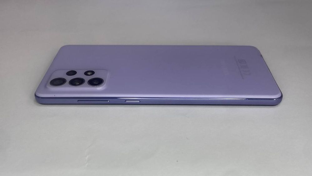 Samsung A72 8/256 gb