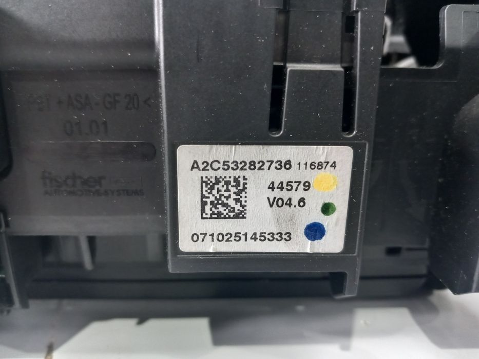 Ecrã multimédia multifunções display GPS Mercedes W204