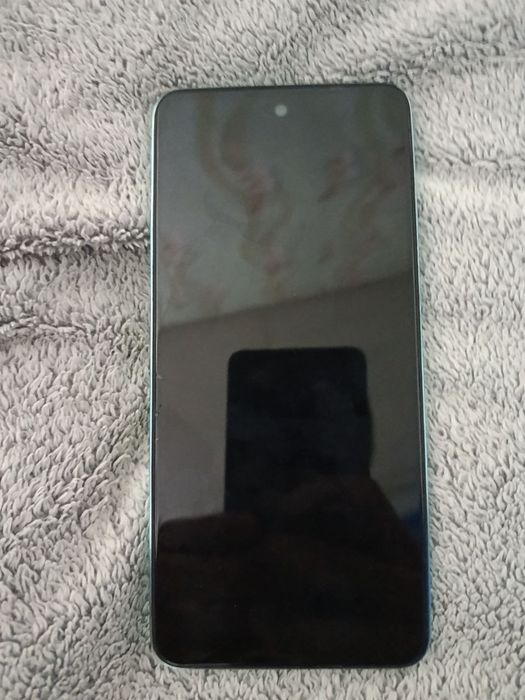 телефон infinix HOT 40i