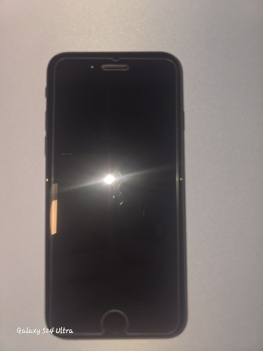 IPhone se 2020 ios 18.5!