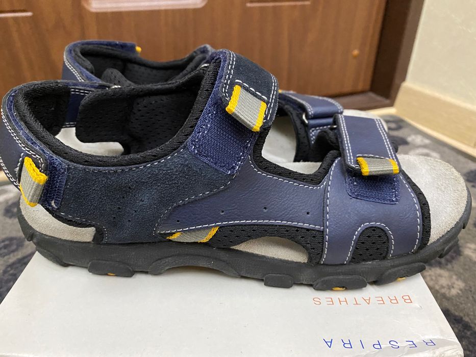 Босоножки Geox, натуральная кожа, р.38, на мальчика