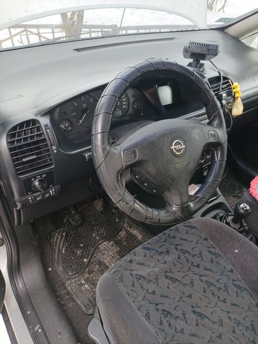 Опель зафира 2.0