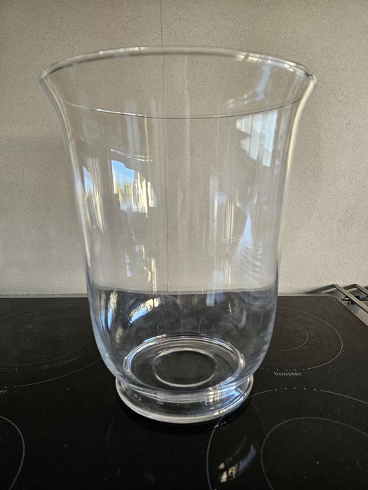 4 jarras ou vasos em vidro