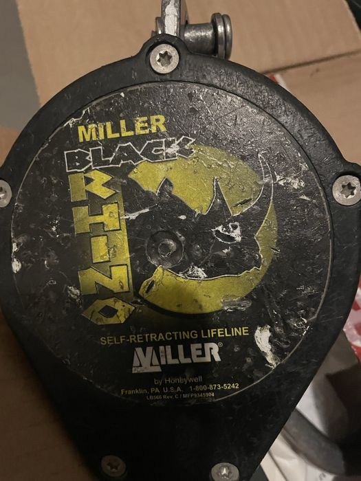 Miller Black Rhino CFL Samozwijająca się linka ratunkowa CFL-2/9FT
