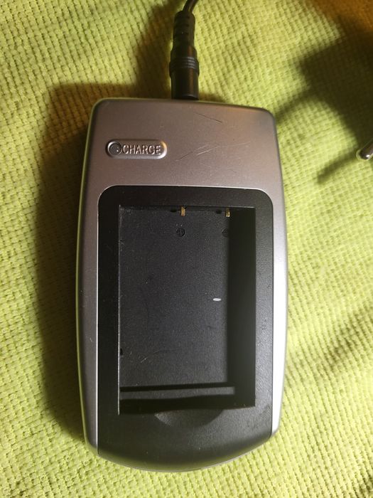 Ładowarka MC-NP95 DC-USB do akumulatorów NP-95