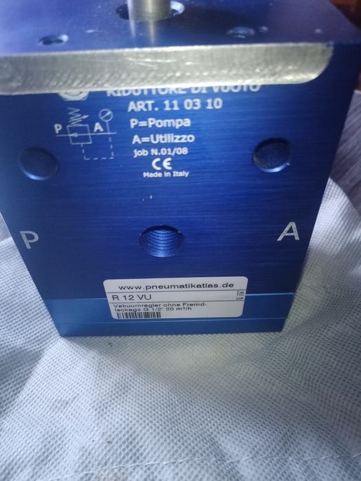 Вакуумний регулятор R12 VU