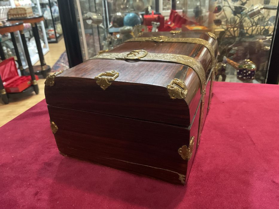 Caixa FRANCESA em pau santo com 23x14x10cm ,