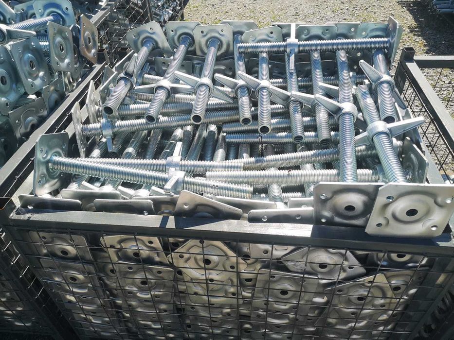 Stalowe szczytowe rusztowanie 8x7,5 podesty 2,5m nowe Plettac komplet