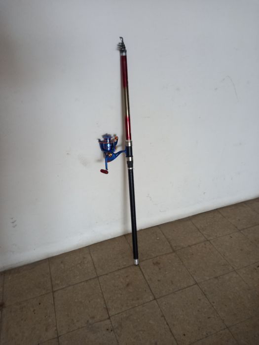 Cana de pesca Albatroz com carreto Novo.