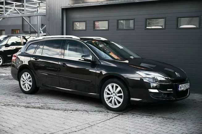 Wynajem samochodów kombi Insignia Octavia Passat Mondeo Audi Citroen