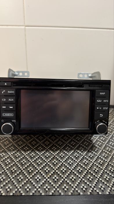 Rádio / Auto Rádio com multimidia, bluetooth e gps para Nissan Juke 2010 até 2014. Funcionando emmperfeito estado.