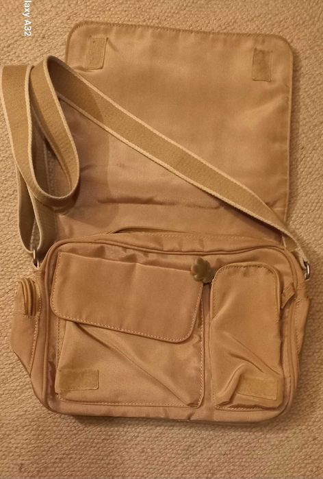 Bolsa de Transversal Mulher - Com alça ajustável - Ideal para Viagens