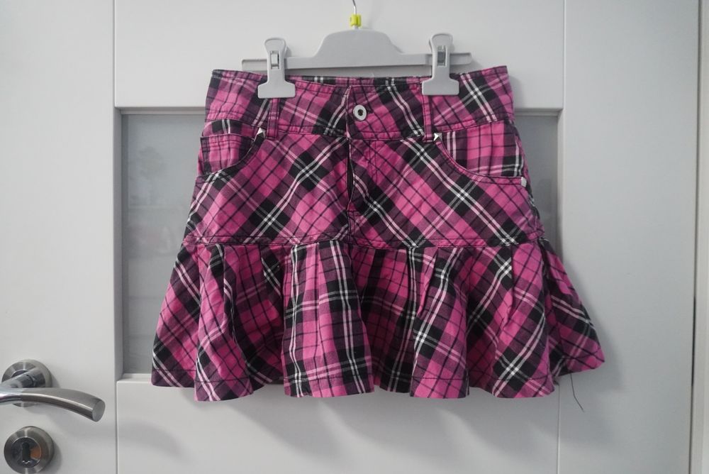 Spódniczka dziewczęca