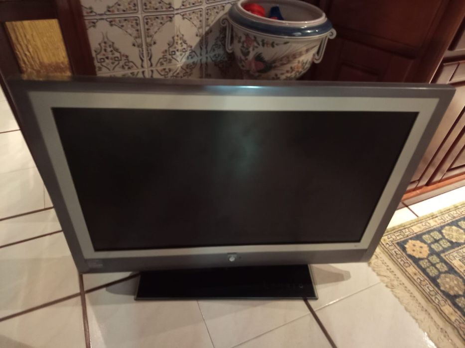 Vendo TV, que tem uma arranque de display lento...