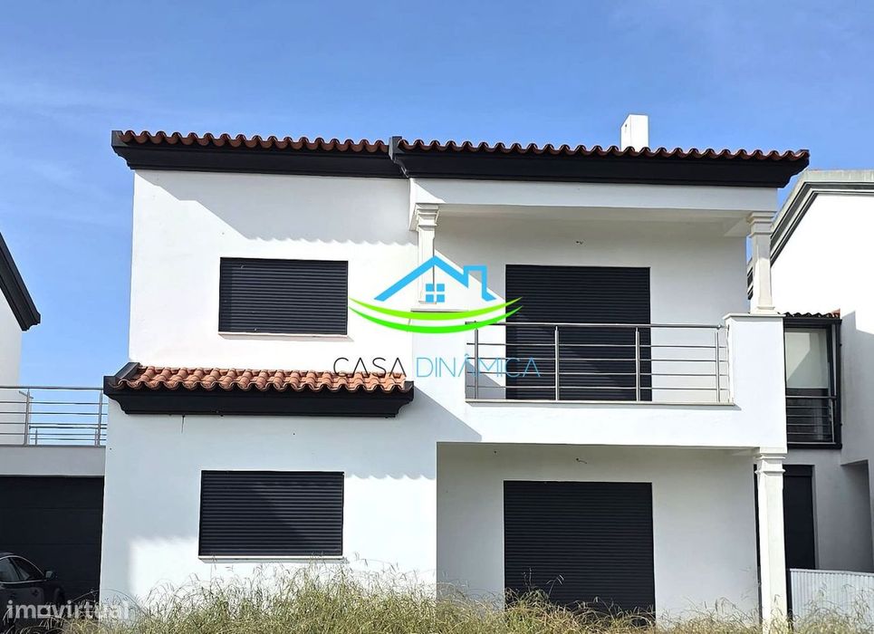 Moradia nova T3 com garagem e terreno