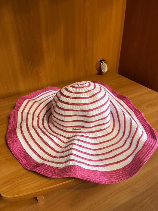 Шляпа пляжна рожева