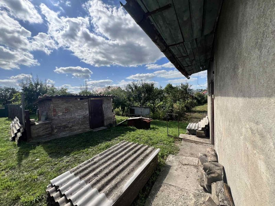 Продається житловий будинок в м.Хоростків