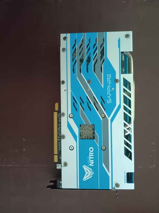 Placa Gráfica RX 590 Series Sapphire