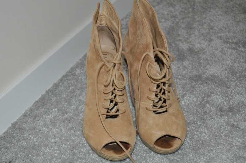 Lasocki 35 r/Rude wiazane botki Igła! Jesień 2023