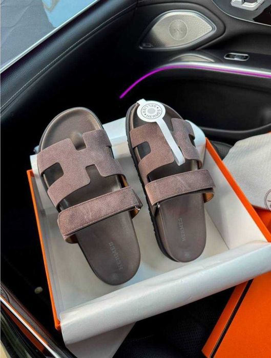 шльопанці hermes