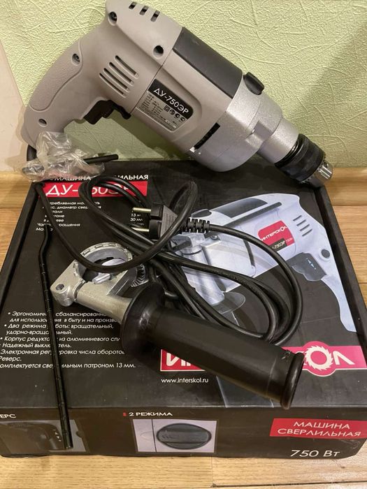 Дрель ударна Інтерскол ДУ-750ЭР. Нова