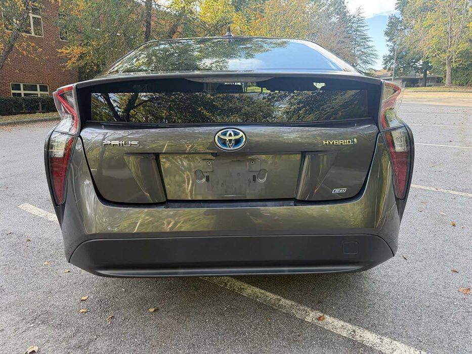 Toyota Prius 2016
