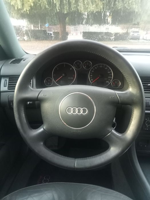 Audi A6 AllRoad 2.5 TDI V6 Quattro caixa automática