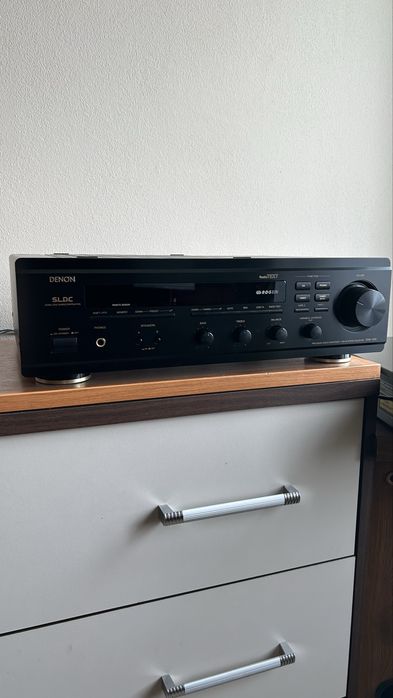 Denon amplitunerr DRA-1000
