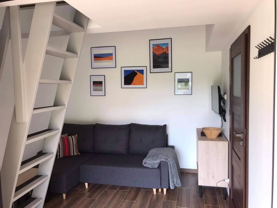 Piękne  domki w gorach  nad brzegiem Dunajca Szczawnica