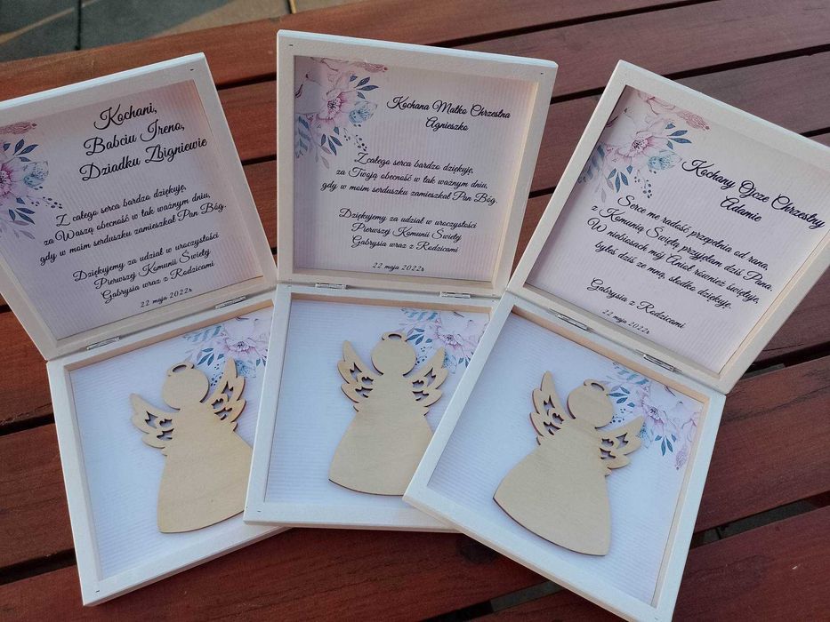 Podziękowania komunijne w pudełku drewnianym