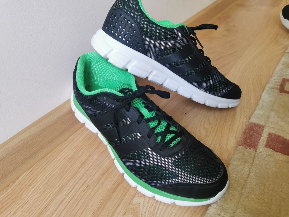 Adidas run cool 44 2/3