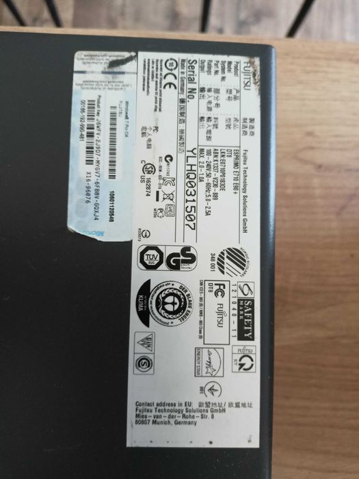 Komputer stacjonarny Fujitsu DT8