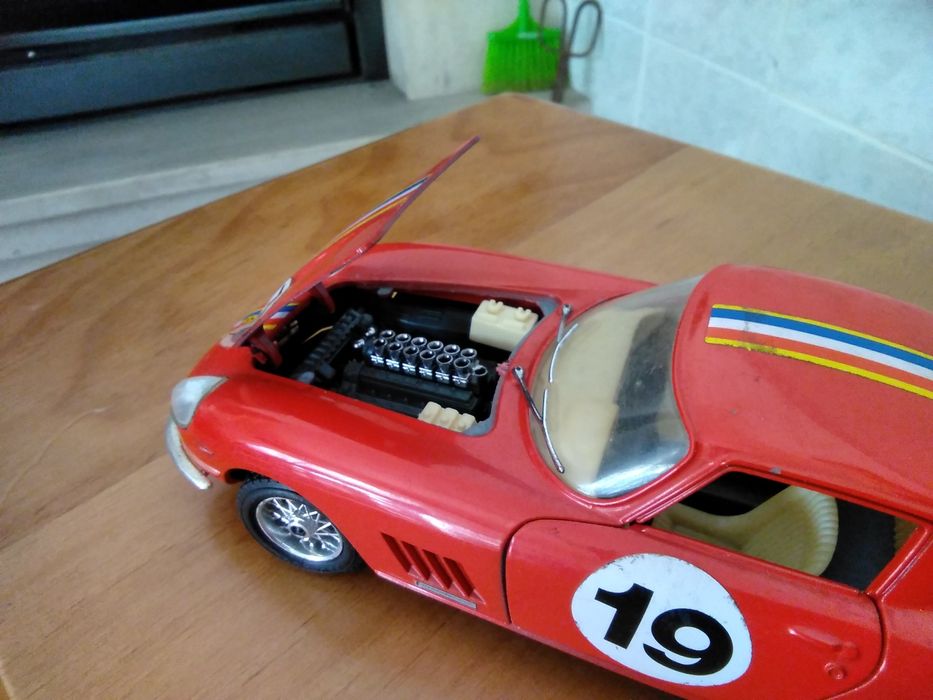 Burago - Ferrari 275 gtb4 - 1/24