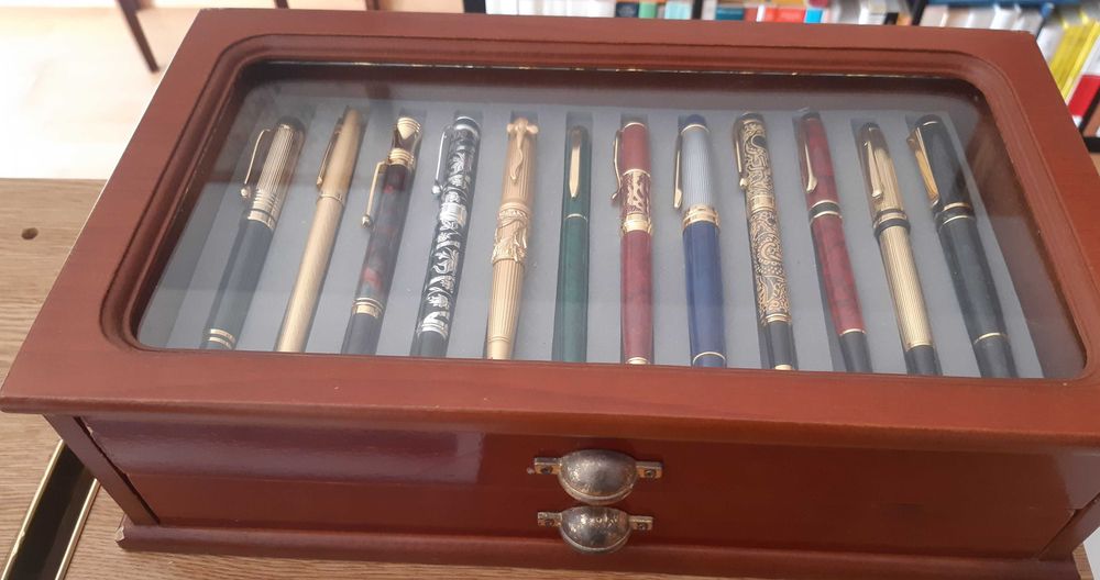 Colecção de 24 Canetas de Aparo