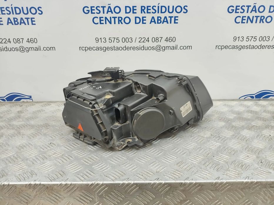 Otica Farol Frente Frontal Esquerda A5 8T Xenon Original VAG Audi