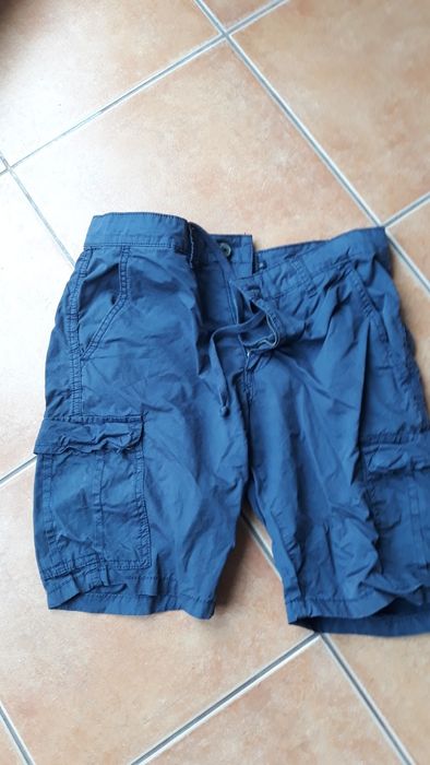 Calções azuis de verão