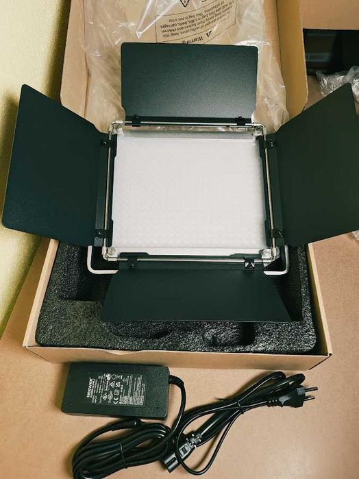 Painel LED Neewer 660 PRO II RGB com Controlo App (NOVO A ESTREAR)