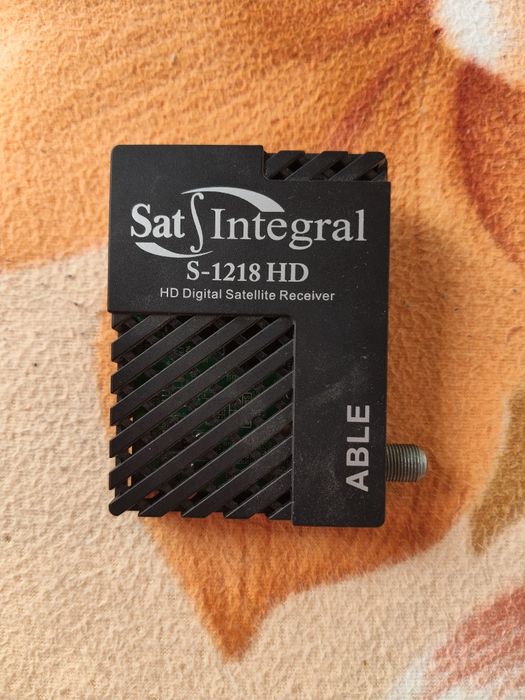 Спутниковый ресивер Sat-integral S 1218 HD Able