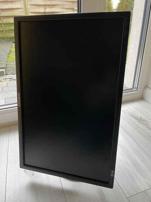 Monitor samsung 24 cale obrotowy