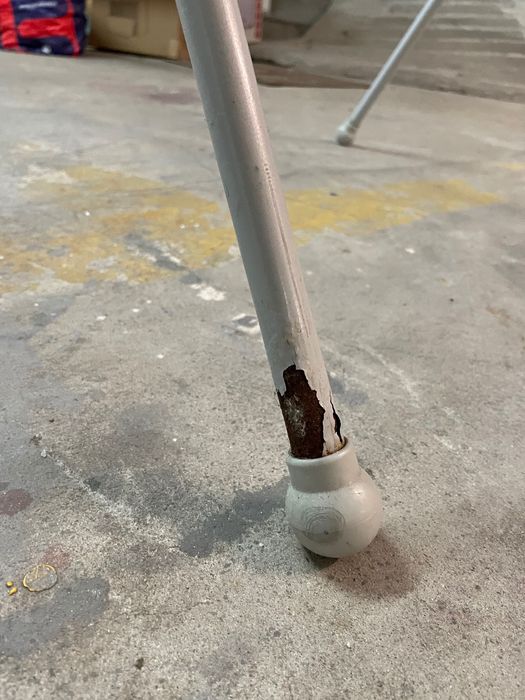Banheira para bebé com suporte