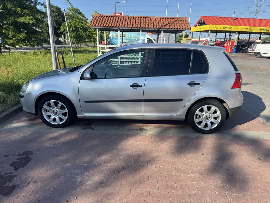 Volkswagen Golf V 1.9 TDI BKC 105 KM