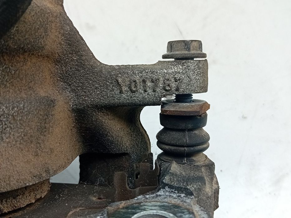 Pinça travão / maxila de travão frente direita TOYOTA Aygo (_B4_)