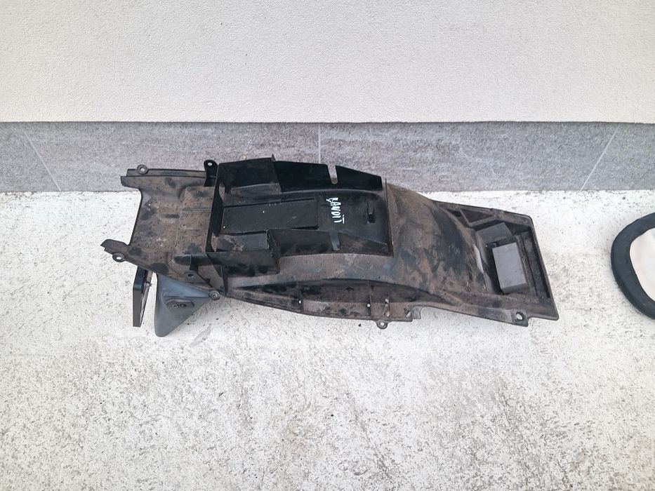 Suzuki Bandit 600 czasza silnik licznik lagi koło tarczę kolektor